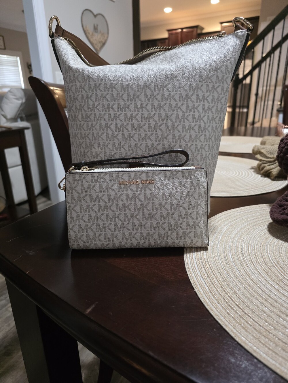 MICHAEL KORS Beige Logo Shoulder Bag with Matching Wristlet